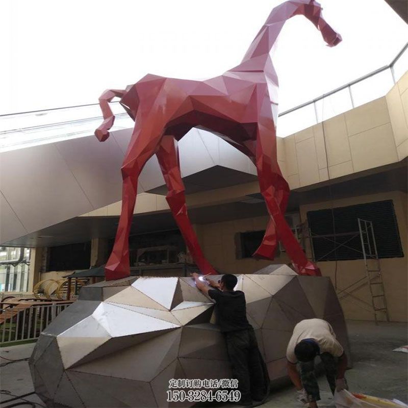 社区长颈鹿雕塑 户外不锈钢长颈鹿雕塑摆放精选 景区鹿科雕塑优选